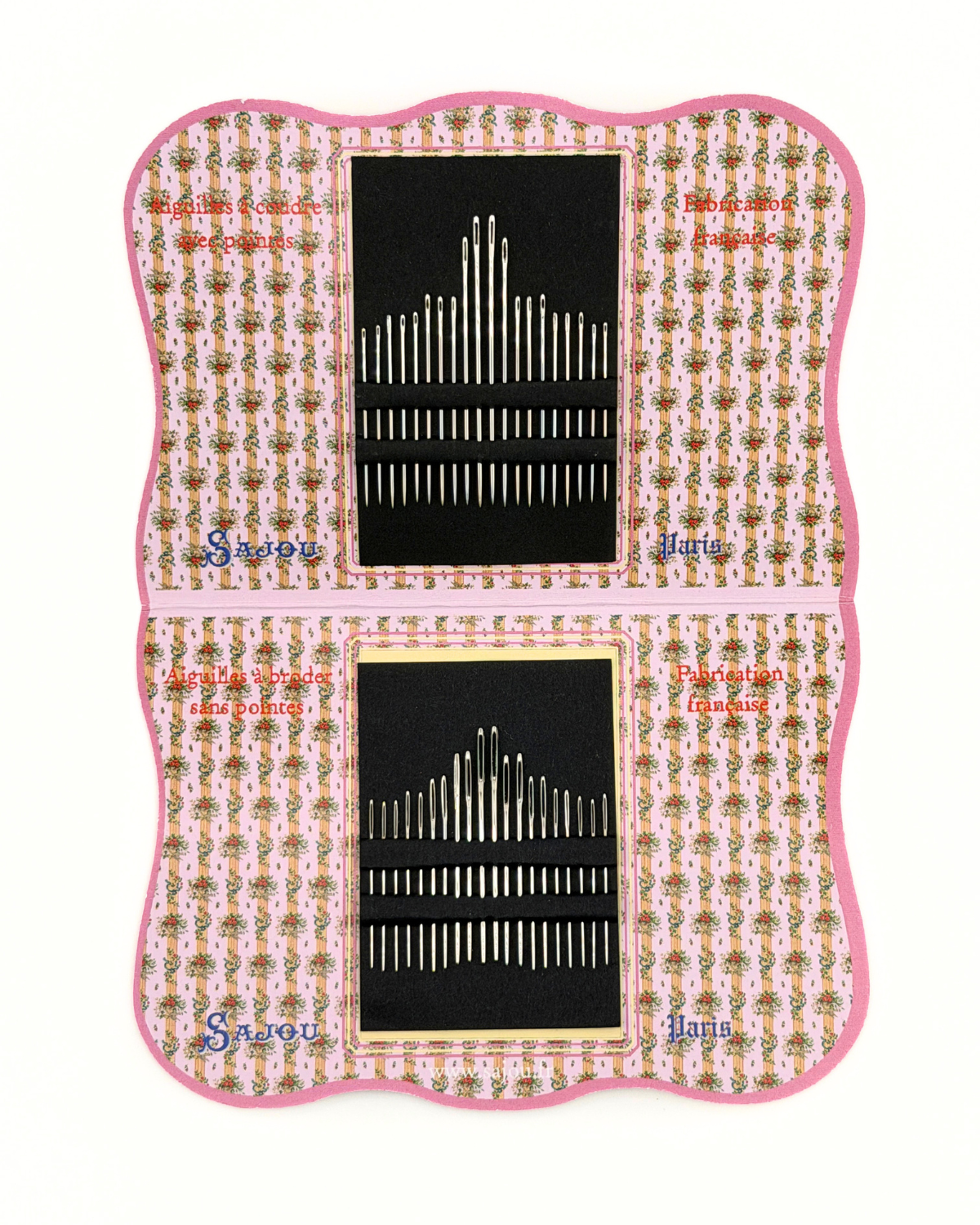 Set of sewing needles in a pink case with Sajou branding