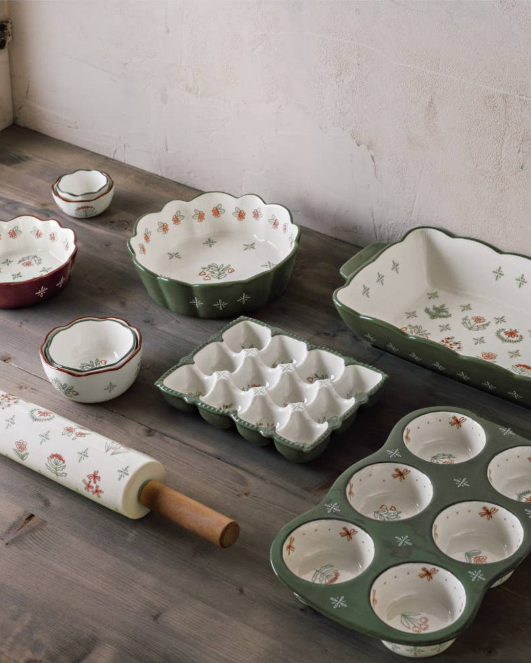 Camellia Stoneware Baking Dish