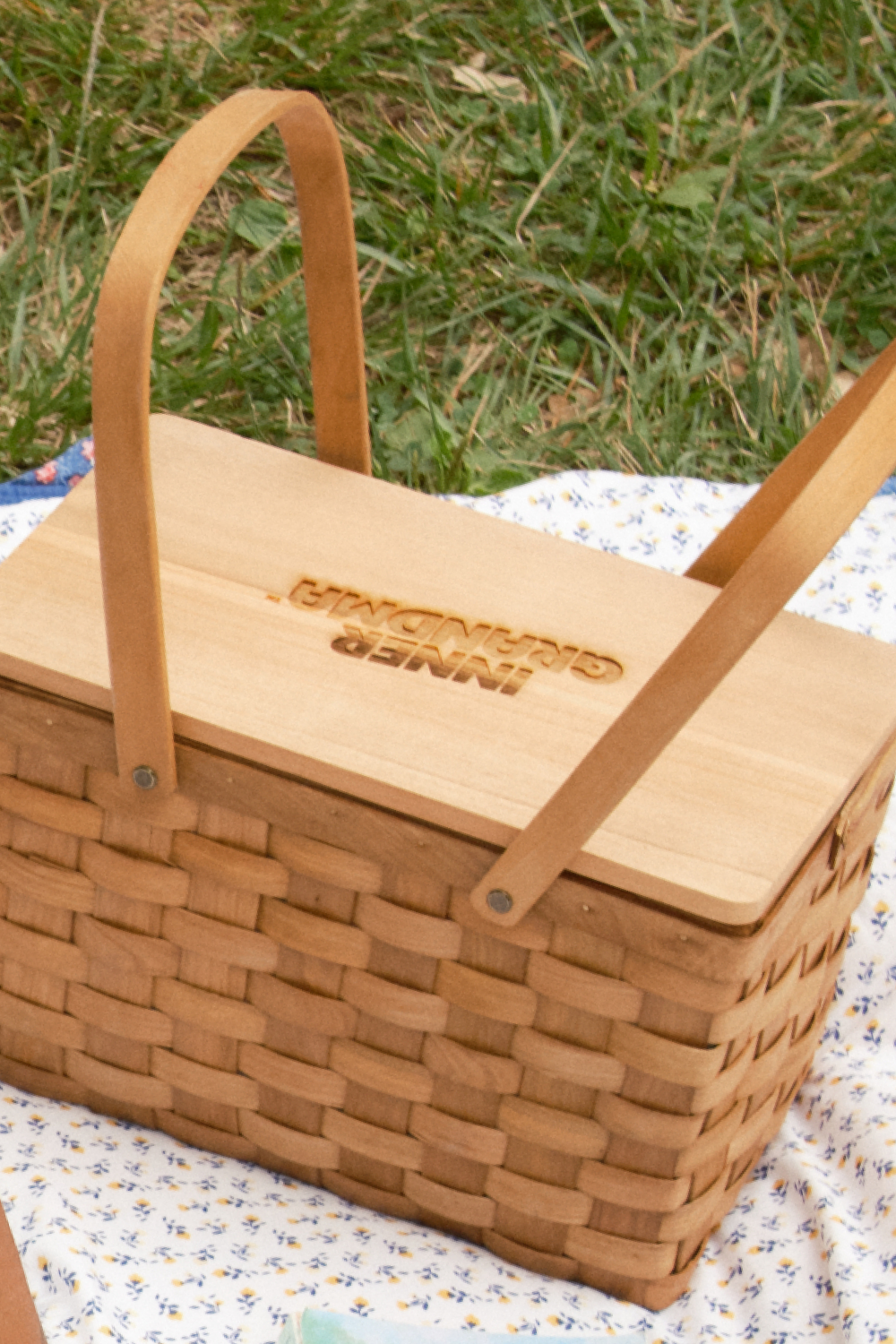 Inner Grandma Picnic Basket