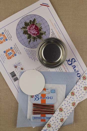 Sajou Cross Stitch Kit - Roses at Trianon Box