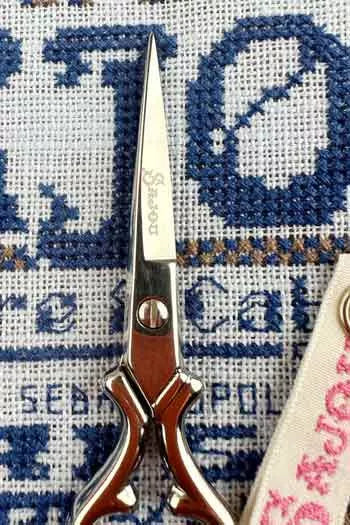 Sajou Embroidery Scissors - Nogent