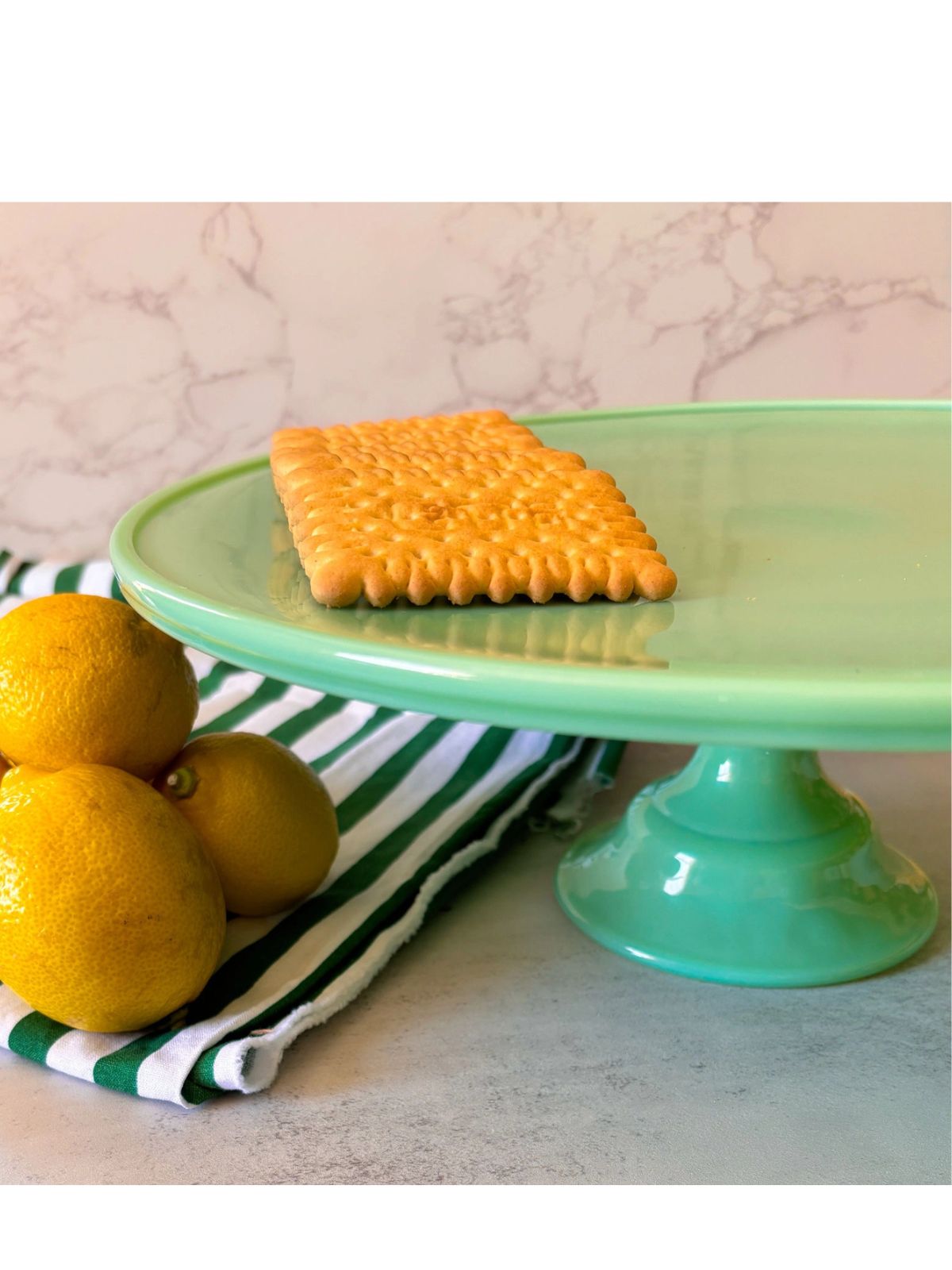 Tablecraft Glass Collection Cake Stand